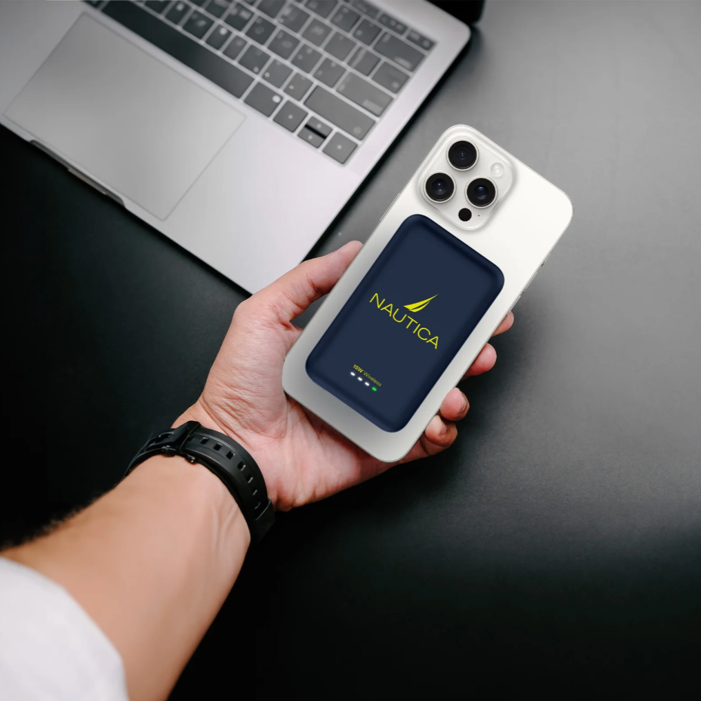 Magnetic Wireless Portable Battery